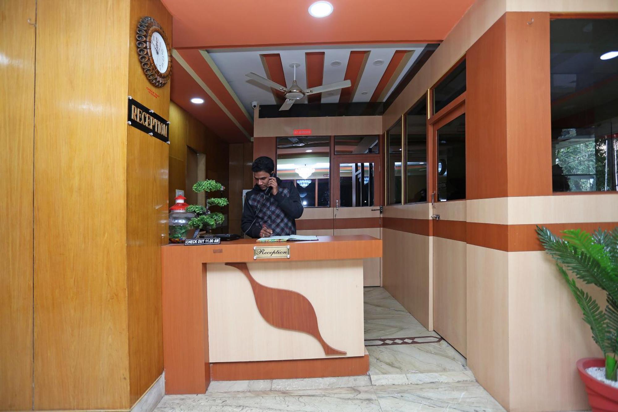 Hotel OYO 28330 Raj Rajeswari Āsansol Zewnętrze zdjęcie